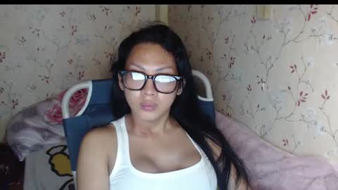 Snapshot of lexi09822 chatting on June 18, 12:42 pm Hev Lexi online show from June 18, 12:42 pm