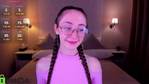 Snapshot of lexi_split chatting on June 21, 2:36 am Lexi GTM2 MonWedThurSatSun 1000am-400pm online show from June 21, 2:36 am