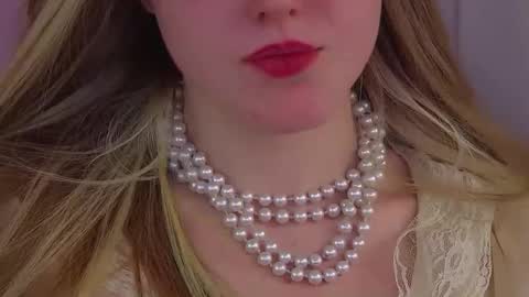Snapshot of lexireadway chatting on December 13, 8:36 pm Lexi online show from December 13, 8:36 pm