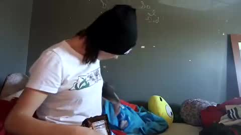 lexxndemm online show from December 4, 4:38 pm