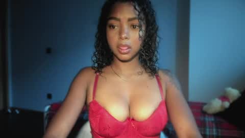 LEXY - Independent account online show from April 8, 12:05 pm