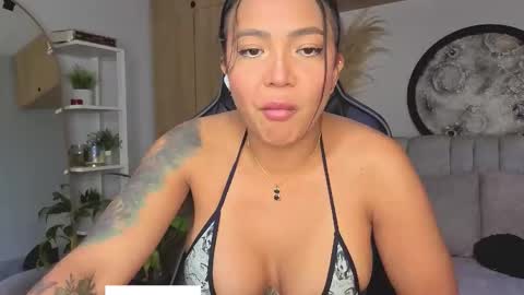 Snapshot of lexybell1 chatting on February 8, 1:31 am lexy online show from February 8, 1:31 am