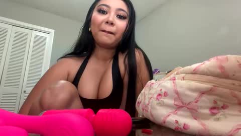 lexymexy22 online show from April 28, 4:56 pm