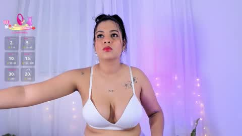 Snapshot of leyacopper chatting on November 12, 11:14 pm Leya online show from November 12, 11:14 pm