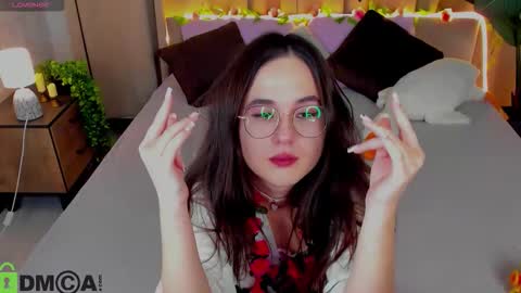 leylamirage online show from February 12, 4:51 am