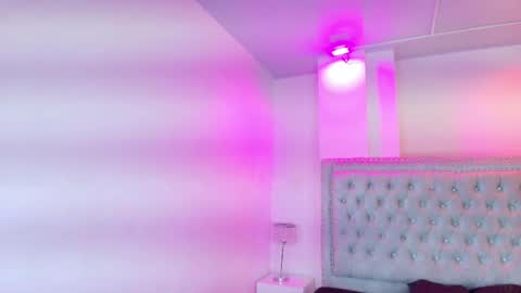 Lia  online show from April 8, 3:17 am