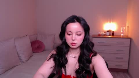 L I A online show from April 28, 2:00 pm