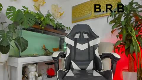 lia_lovelly online show from April 10, 5:01 am