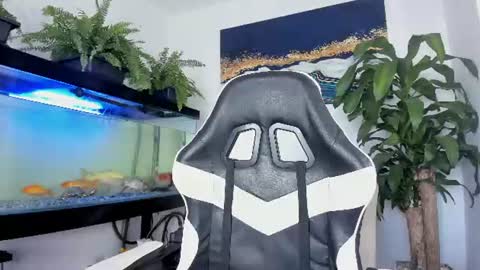 lia_lovelly online show from August 2, 5:22 pm