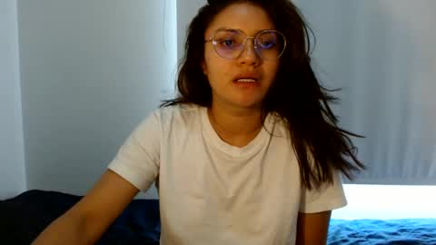 lia_miracle online show from June 12, 8:30 pm