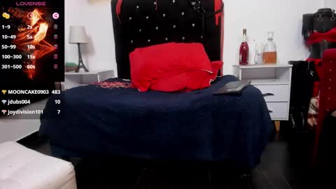 Lia Taylor online show from January 29, 3:47 pm