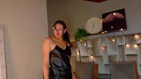 L I A   online show from May 25, 1:44 am