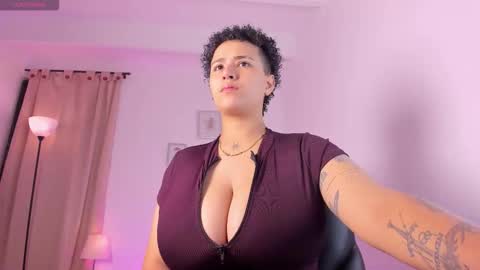 Snapshot of liaamoretzz chatting on February 8, 3:10 am liaa moretzz online show from February 8, 3:10 am