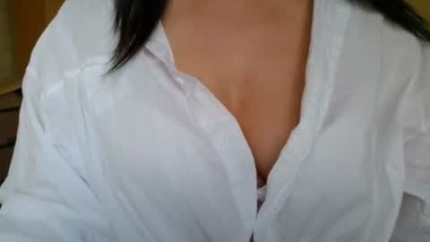 liachilli online show from August 3, 8:46 am