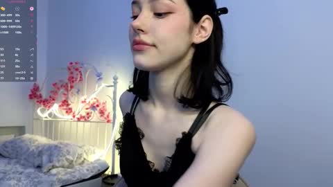 Lia  online show from September 17, 7:59 pm