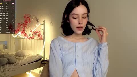 Lia  online show from October 3, 8:55 am