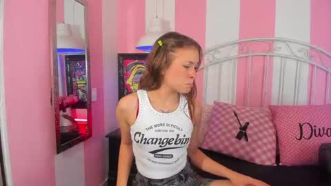 Snapshot of liah_grey8 chatting on June 9, 9:37 pm ---Liah--- online show from June 9, 9:37 pm