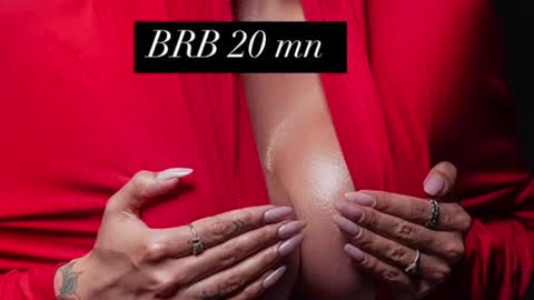 Snapshot of liah_v chatting on January 18, 11:22 pm Liah online show from January 18, 11:22 pm