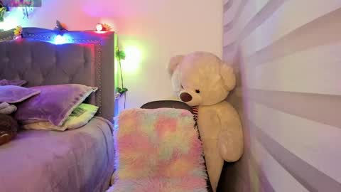 Lia  online show from May 18, 4:07 am