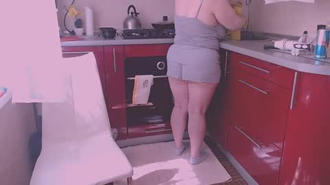 miss Lia  colection for travel online show from July 20, 10:39 am
