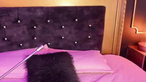 Snapshot of lialovet chatting on July 21, 7:49 pm Lia lovet online show from July 21, 7:49 pm