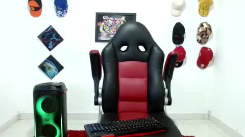 Andres online show from February 27, 11:05 pm