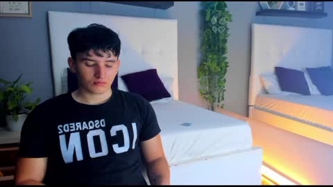 liam_conorr online show from December 7, 12:45 pm