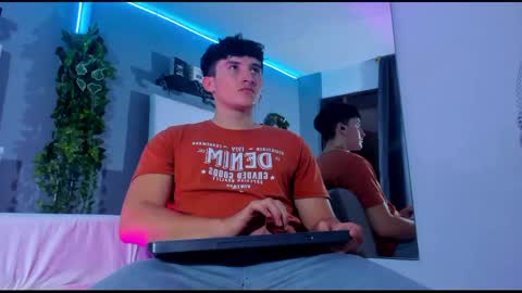 liam_conorr online show from December 12, 12:55 pm