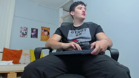 liam_conorr online show from January 26, 1:25 pm