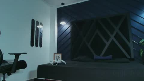 LIAM KLEIN online show from March 31, 11:10 am