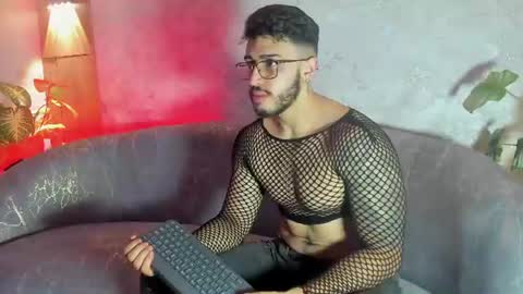 Snapshot of liam_kleiin chatting on June 18, 11:36 am LIAM KLEIN online show from June 18, 11:36 am
