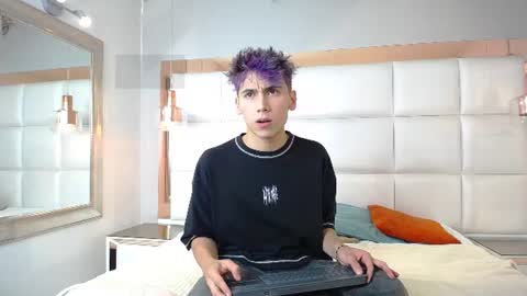 Snapshot of liaml_18_ chatting on June 30, 9:16 pm liaml_18_ online show from June 30, 9:16 pm