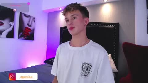 liam online show from February 12, 4:40 am