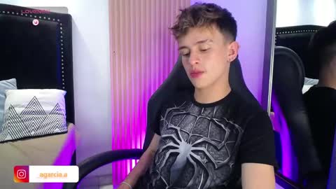 liam online show from April 15, 4:41 am