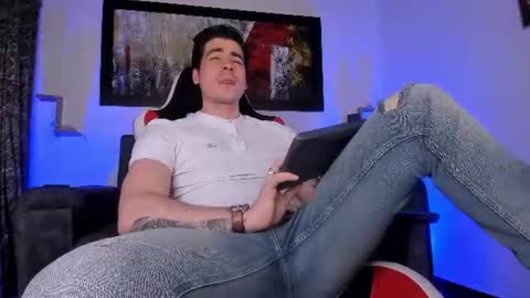 liamwyatt_ online show from June 28, 3:23 am