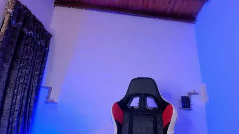 liamwyatt_ online show from August 8, 2:57 am