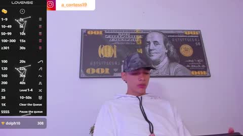 Snapshot of lian_23_ chatting on December 23, 12:41 pm online show from December 23, 12:41 pm