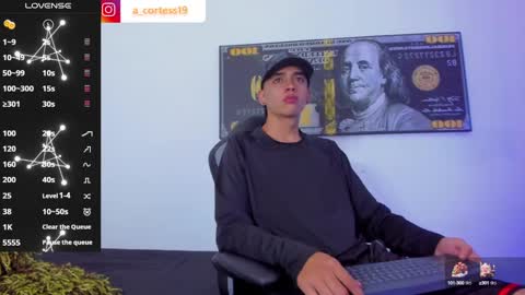 Snapshot of lian_23_ chatting on January 7, 4:50 am online show from January 7, 4:50 am