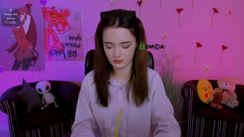 Little Liana  online show from April 3, 7:01 pm