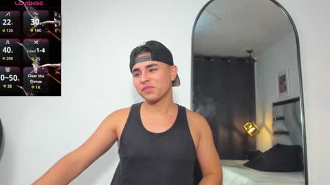 lianfox_ online show from June 20, 1:14 pm