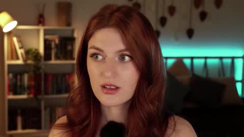 Lianna online show from March 6, 4:03 pm