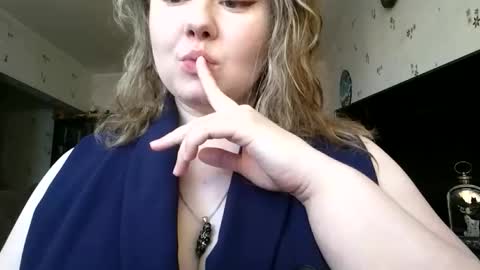 liaorgel online show from April 17, 1:58 pm