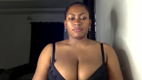 Snapshot of lick_my_pussyyy226651 chatting on June 5, 8:31 am caira online show from June 5, 8:31 am
