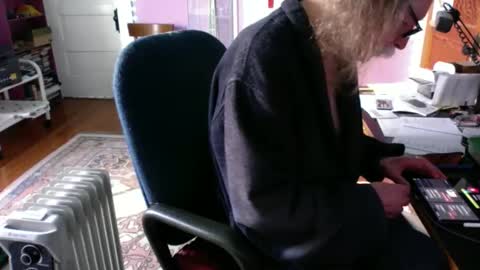 LickYourYoni online show from March 22, 3:59 pm