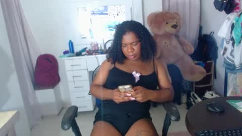 licy online show from May 7, 1:44 am