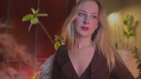 its my birthday today so im offline  but id be so happy if you felt like sending me a birthday love while im away  online show from March 1, 7:05 pm