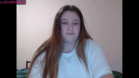 light_lunaa online show from January 3, 11:35 am