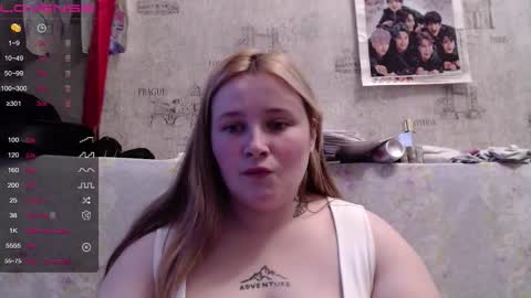 light_lunaa online show from November 11, 10:04 am