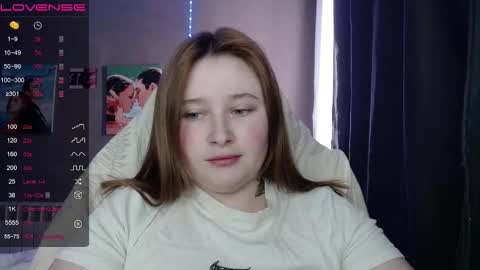 light_lunaa online show from February 9, 7:12 am