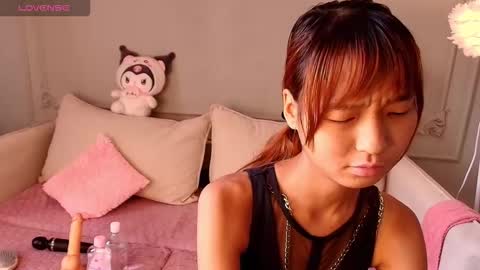 Lihn Pham online show from March 28, 4:45 am